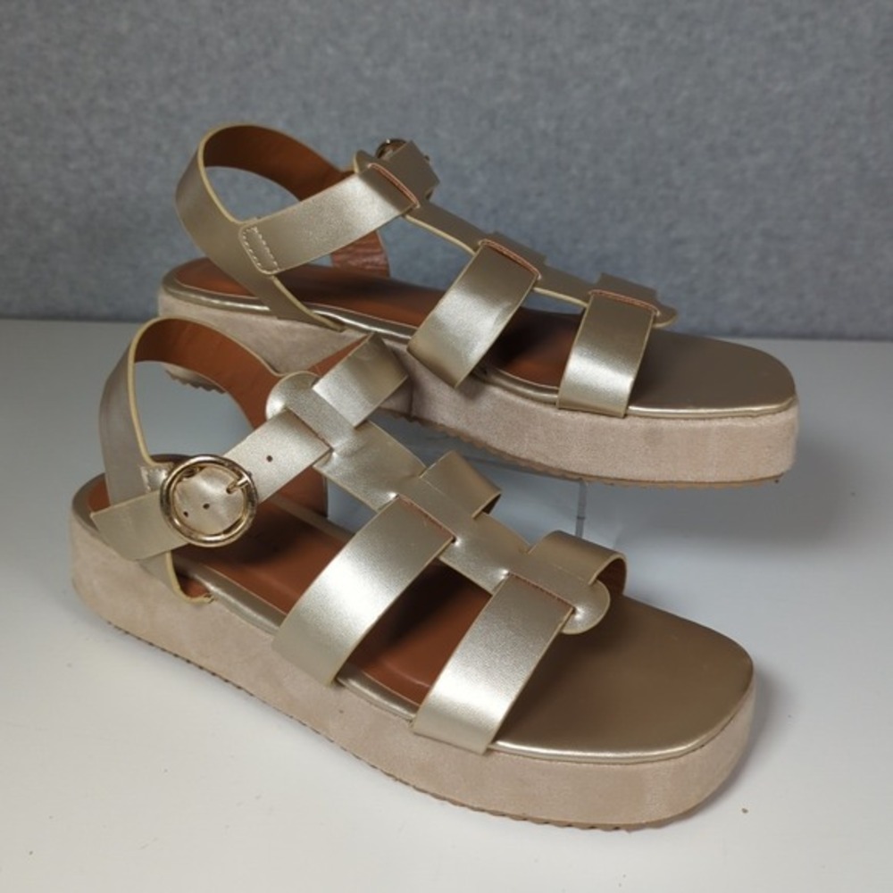 Gloria Vanderbilt Womens 9 Platform Chadwick Strappy Wedge‎ Sandals Gold Leather